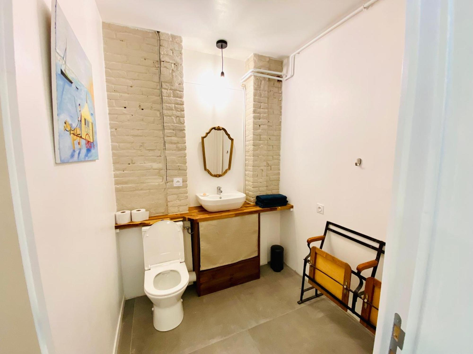 Oasis Urbaine - Spacieux Et Calme Avec Patio Lille Eksteriør billede